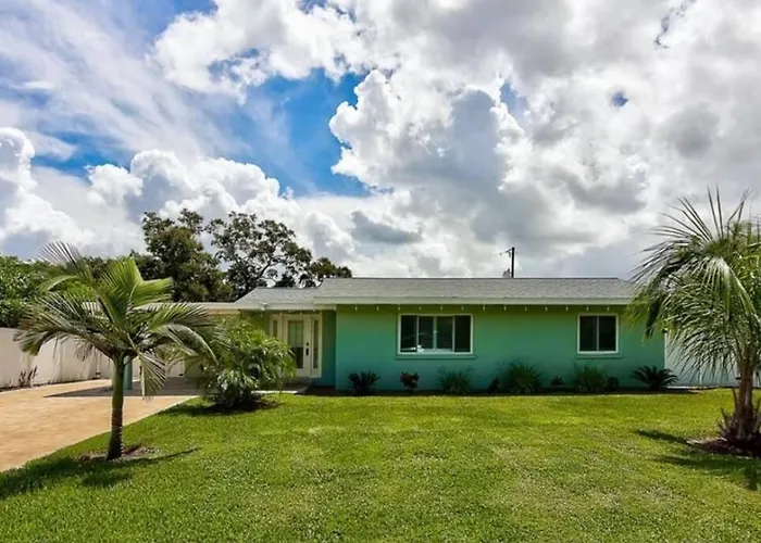 Casa Verde Sarasota Retreat